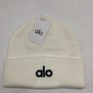 ALO Yoga White Knit Beanie